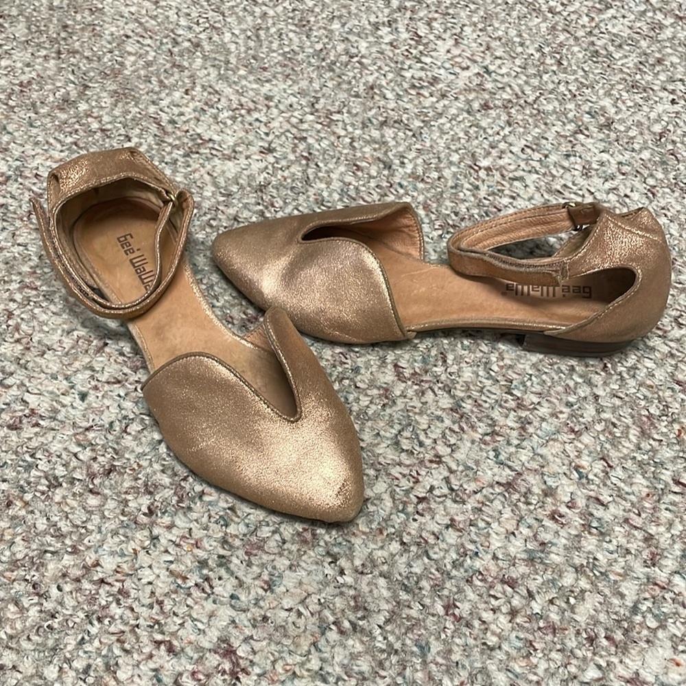 Almost new leather shoes